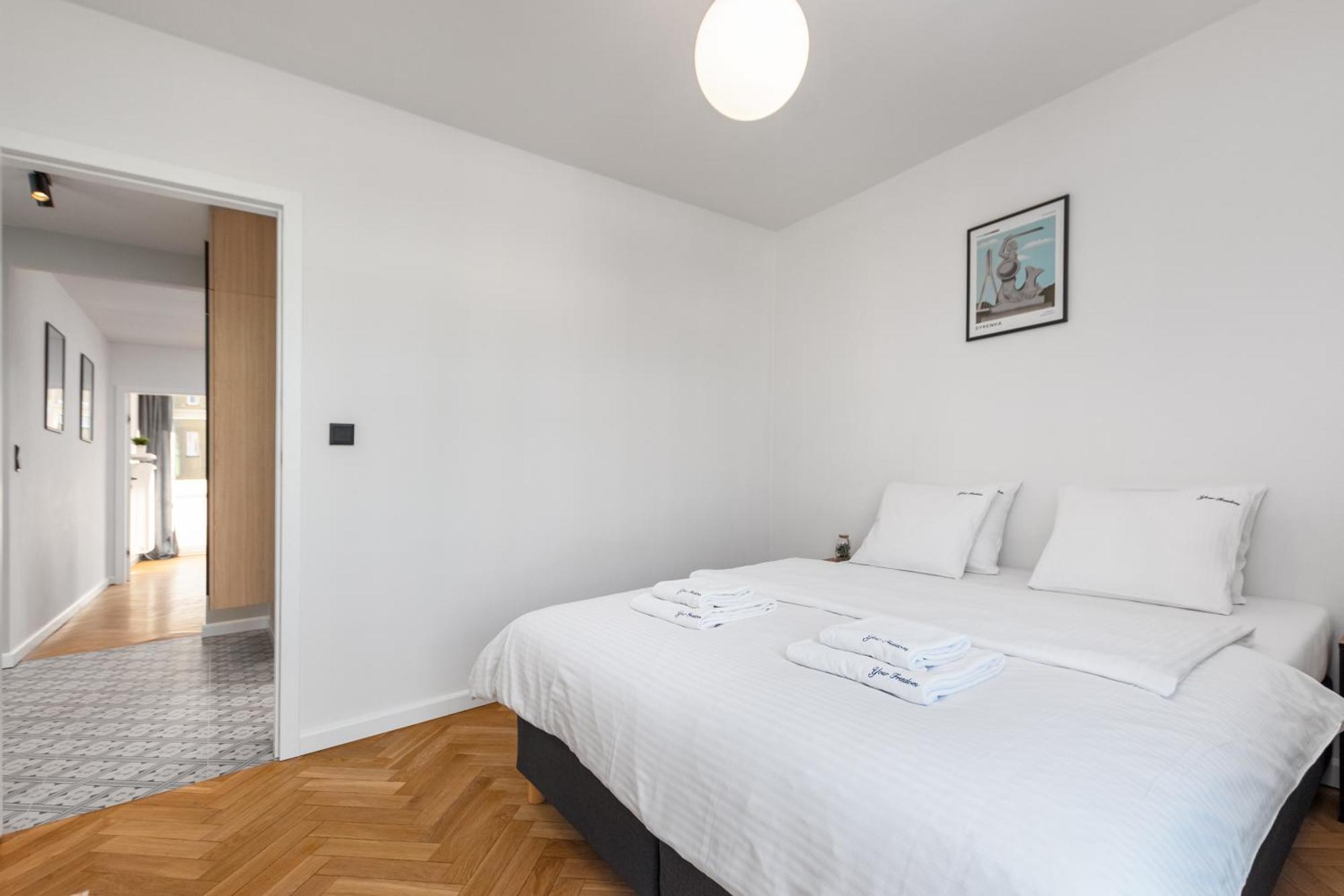 3 Bedroom Apartment Lipowa By Your Freedom Varsóvia Exterior foto